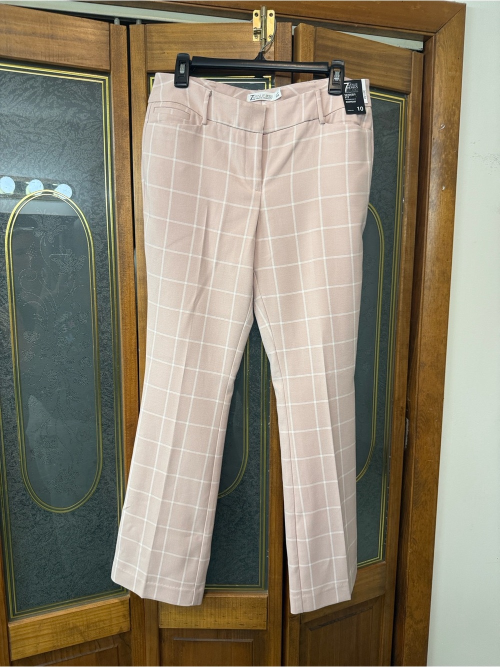 Ladies Petite NY&CO Pink Plaid Dress Pants, BRAND NEW